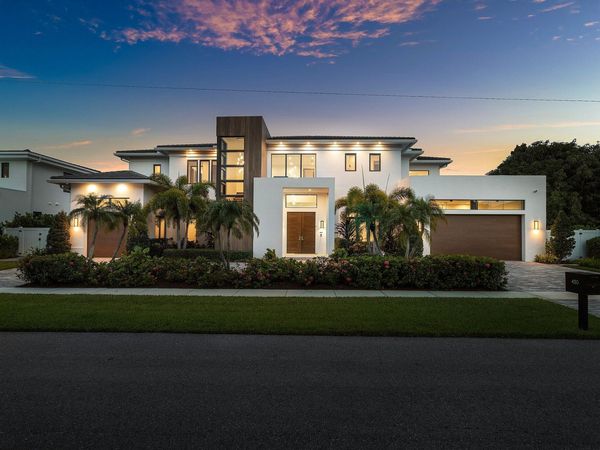 450 NE 10th Street, Boca Raton, FL 33432