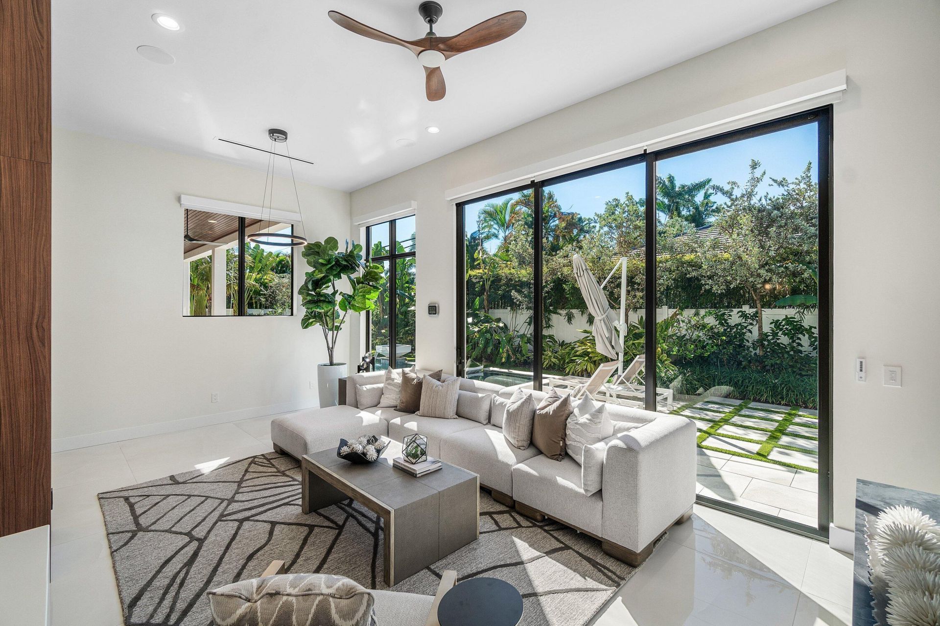 450 NE 10th Street, Boca Raton, FL 33432 Photo