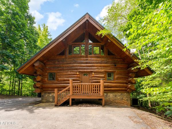 617 Almost Heaven Way, Gatlinburg, TN 37738