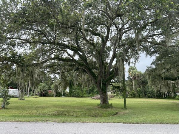 2070 SW 8th Street, Okeechobee, FL 34974