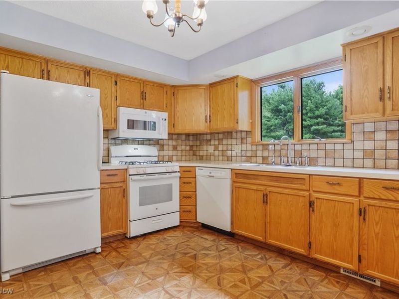 1660 Martin Road, Mogadore, OH 44260 Photo 21