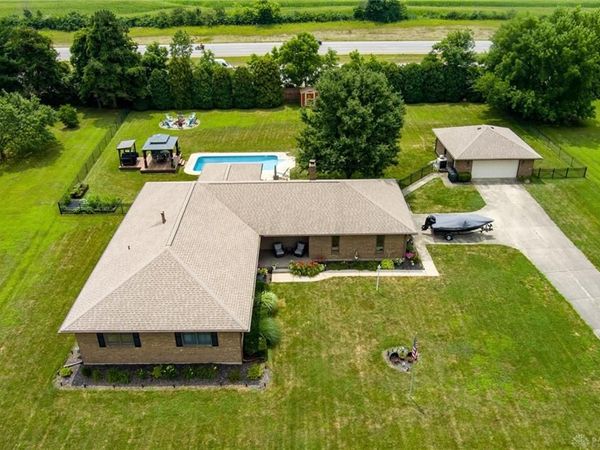 4311 Lone Wolf Avenue, Springfield, OH 45502