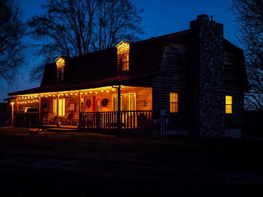 6311 Old Smithville Hwy S Sparta, TN 00000