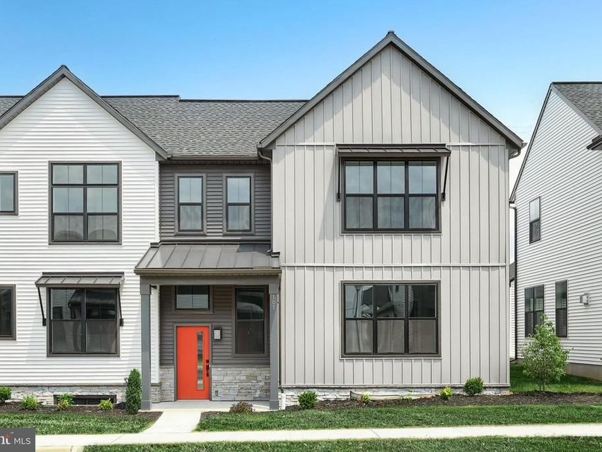 107 Madison Drive, Mechanicsburg, PA 17055 Main Photo