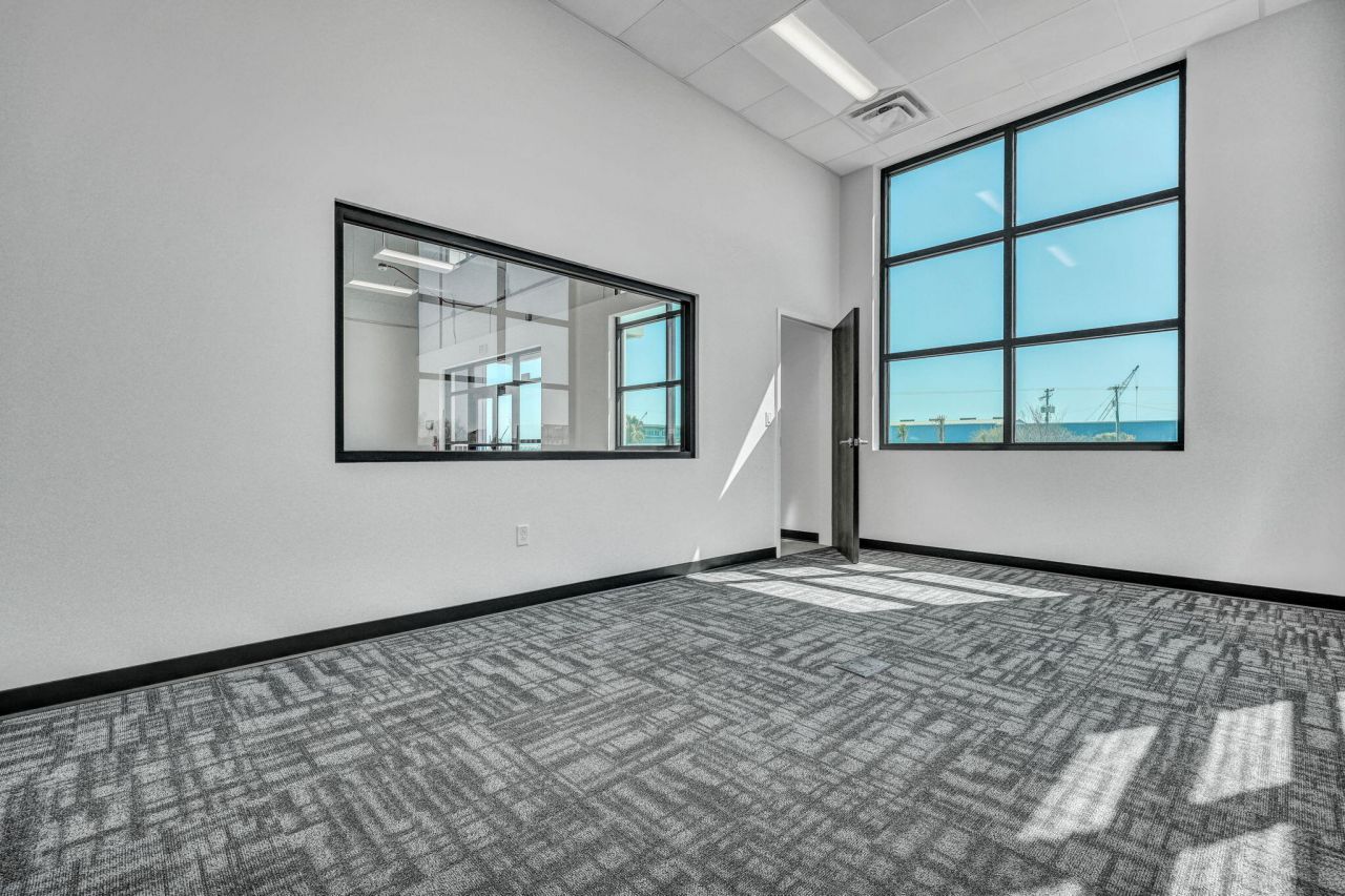 2040 Sewanee Road Photo 4