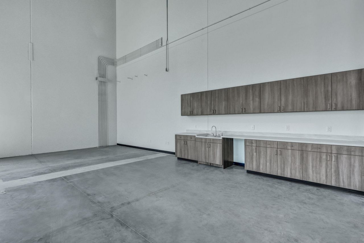 2040 Sewanee Road Photo 6