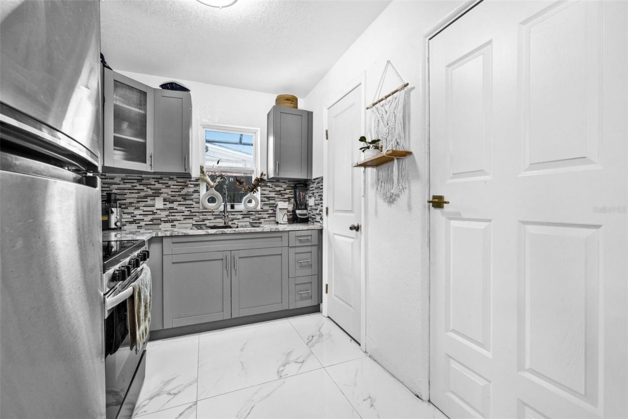 7300 38th Avenue N, Saint Petersburg, FL 33710 Photo