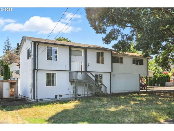 2050 3RD ST, Columbia City, OR 97018