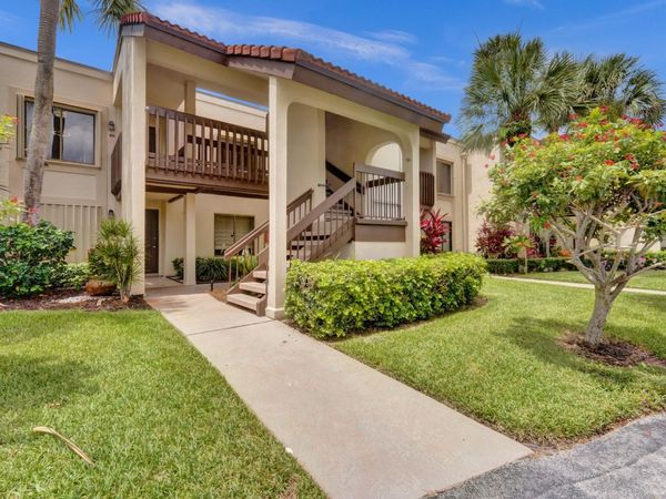 5306 Cedar Lake Drive, Unit 201, Boynton Beach, FL 33437
