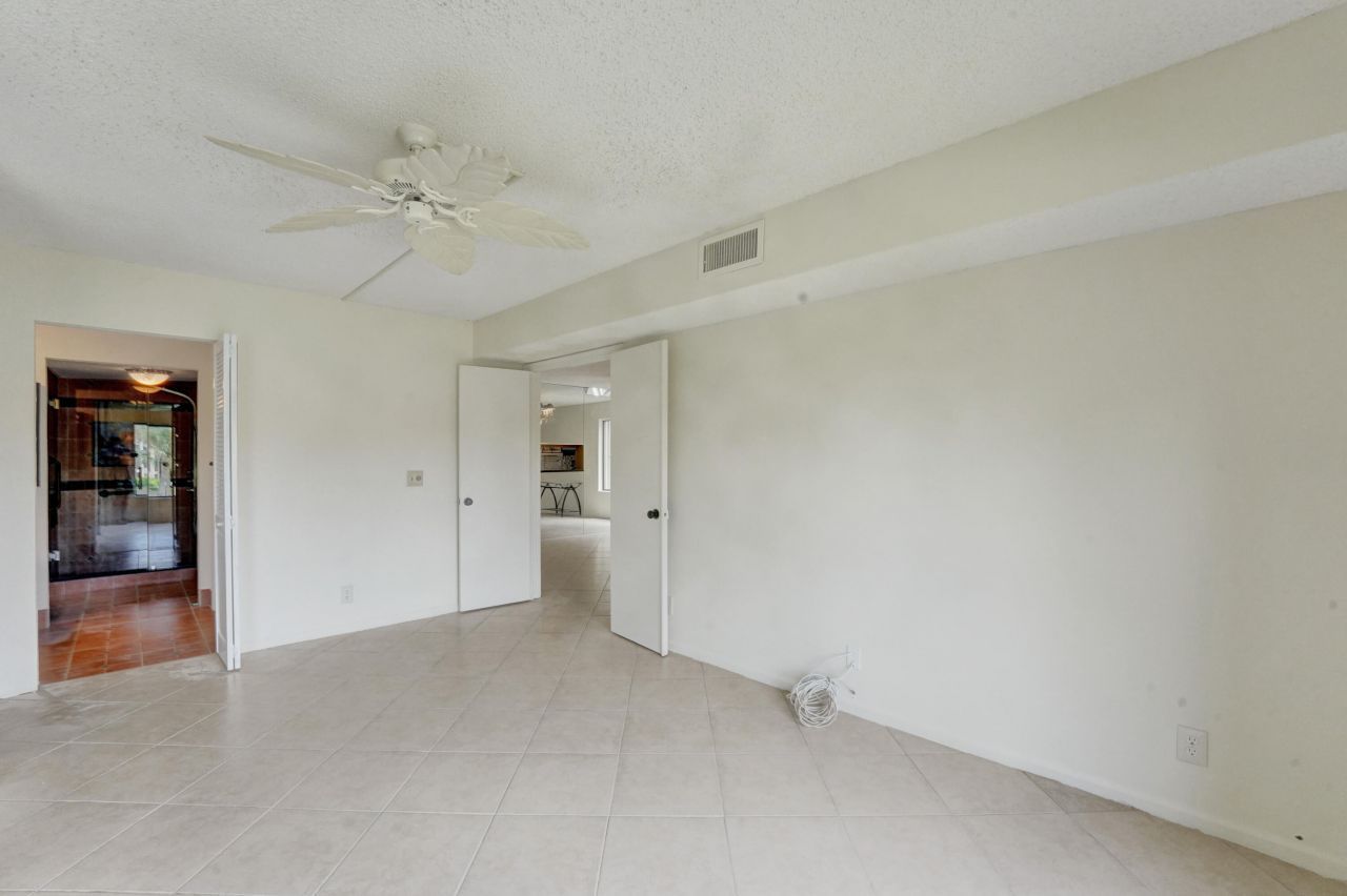 5306 Cedar Lake Drive, Unit 201, Boynton Beach, FL 33437 Photo