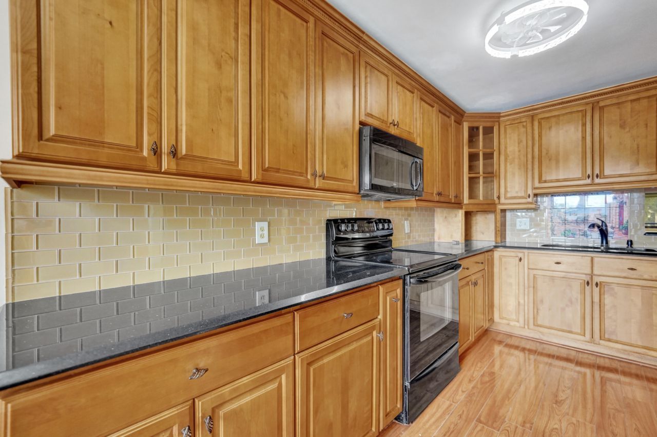 5306 Cedar Lake Drive, Unit 201, Boynton Beach, FL 33437 Photo