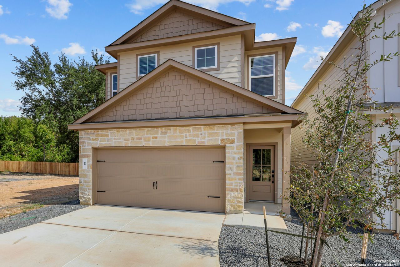 285 W Quill Dr Building 8, San Antonio, TX 78228 Main Photo