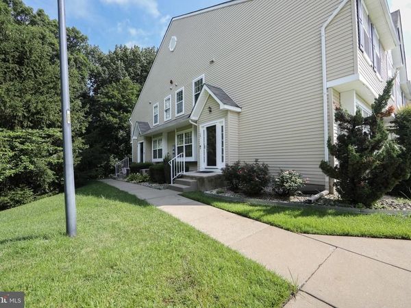 1801 BEACON HILL DRIVE, SICKLERVILLE, NJ 08081