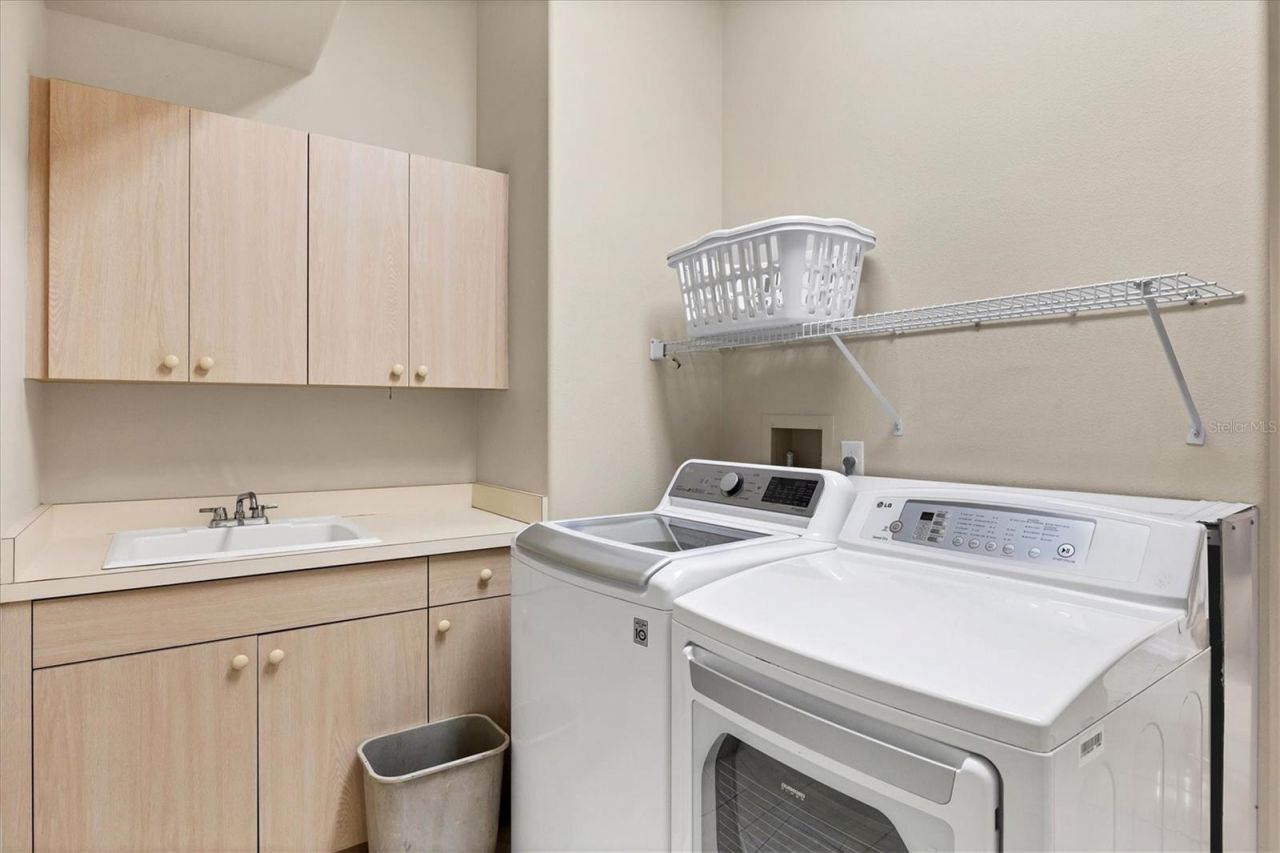 6392 Woodbirch Place, Sarasota, FL 34238 Photo