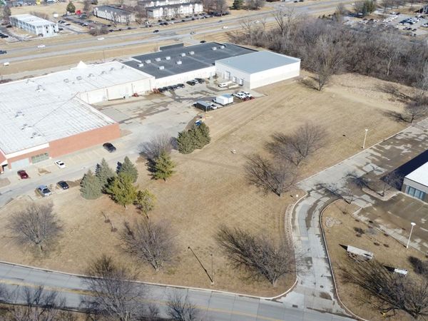 00 109th Street, Urbandale, IA 50322