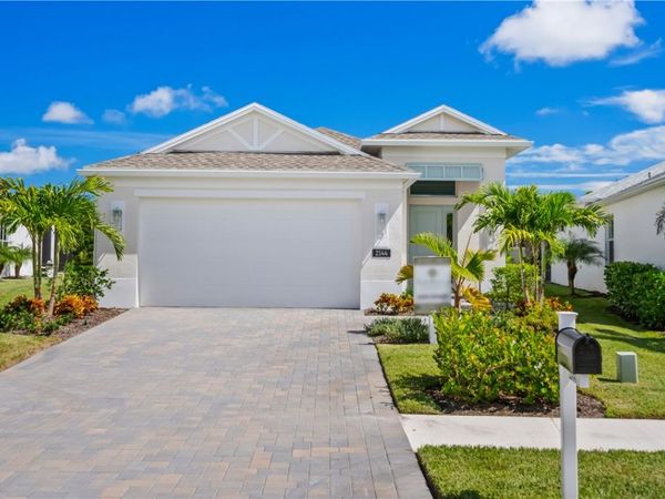 2144 Falls Manor, Vero Beach, FL 32967