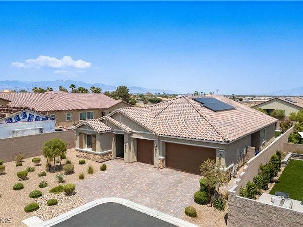 5332 Avory Peak Court, Las Vegas, NV 89118