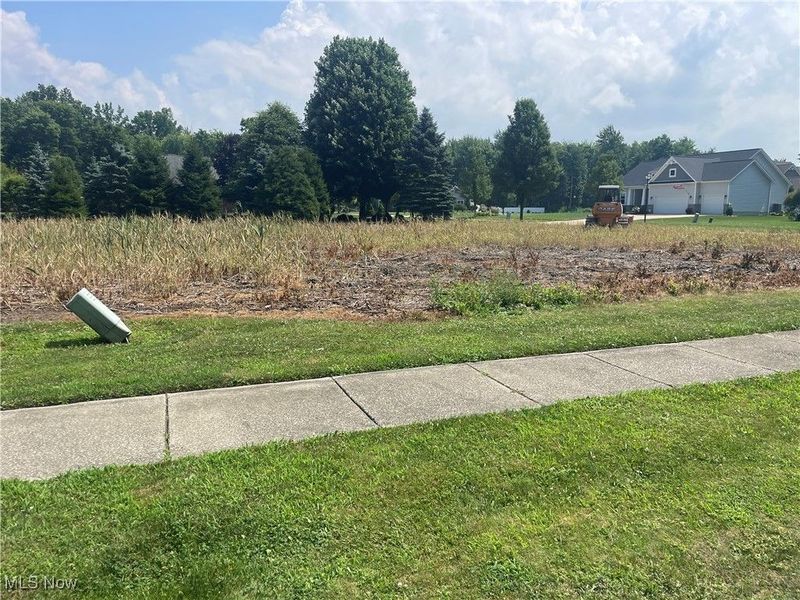 Hideout Court, Ashtabula, OH 44004 Photo 2