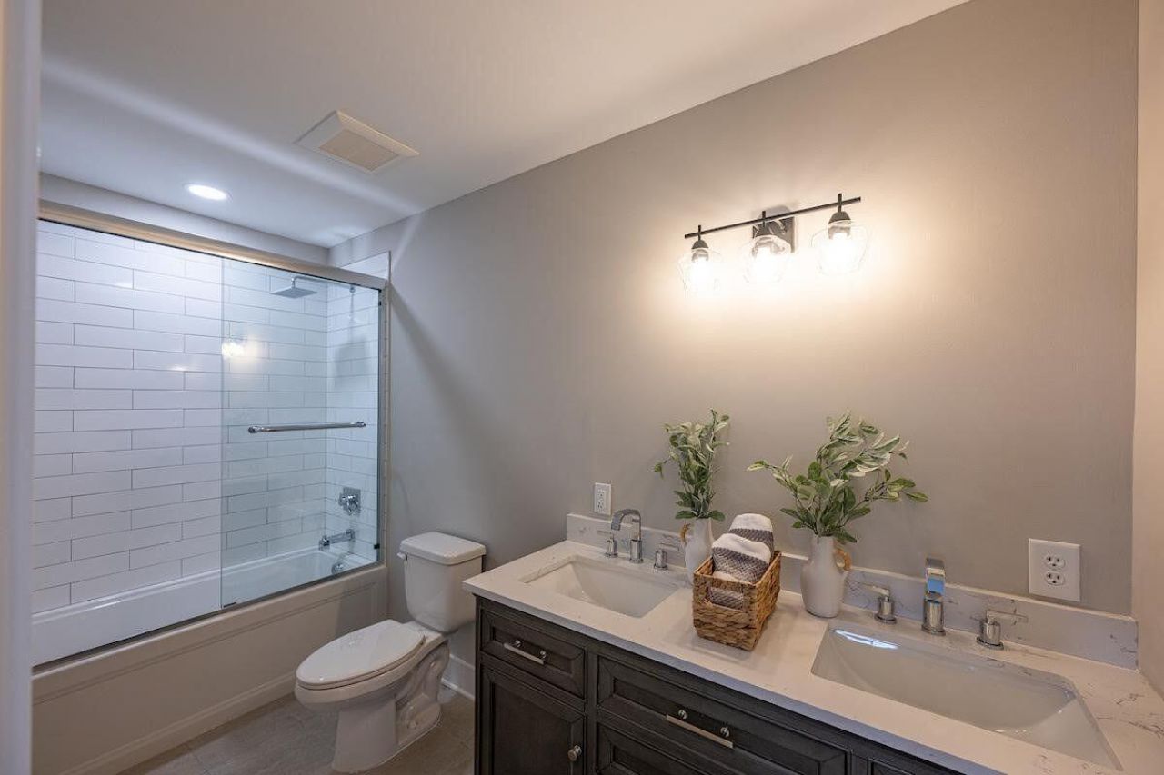 70 Carolina Street Photo 12