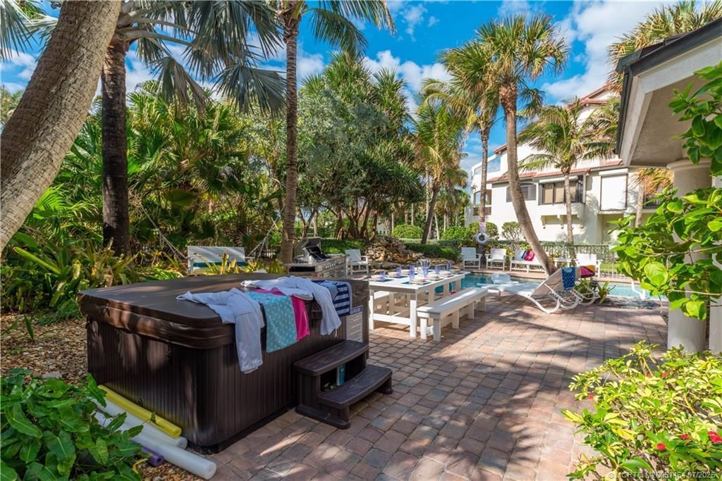 4643 NE Ocean Boulevard, Jensen Beach, FL 34957 Photo