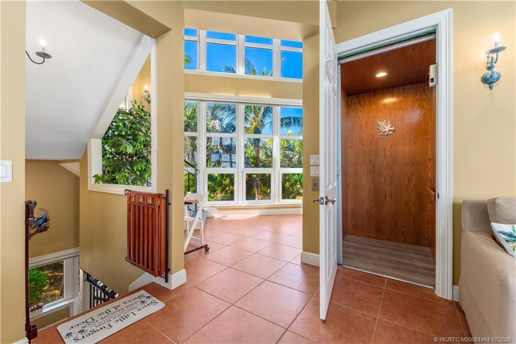 4643 NE Ocean Boulevard, Jensen Beach, FL 34957 Photo