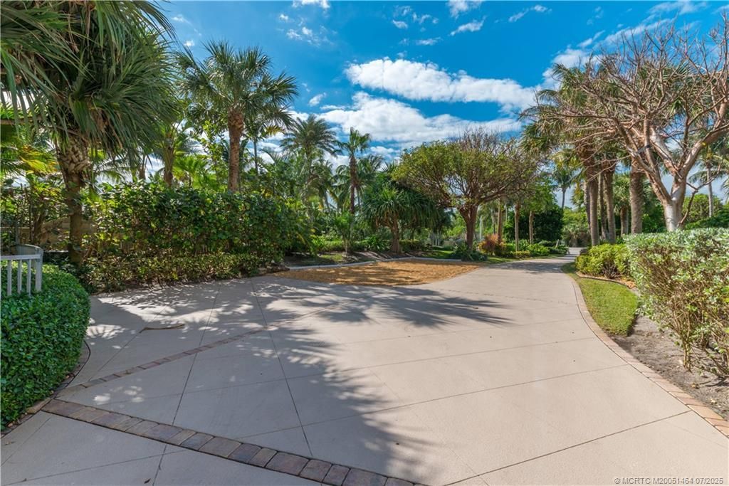 4643 NE Ocean Boulevard, Jensen Beach, FL 34957 Photo