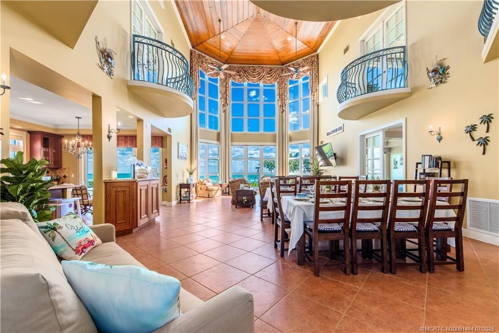 4643 NE Ocean Boulevard, Jensen Beach, FL 34957 Photo