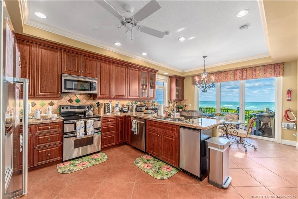 4643 NE Ocean Boulevard, Jensen Beach, FL 34957 Photo