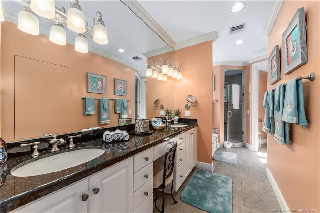 4643 NE Ocean Boulevard, Jensen Beach, FL 34957 Photo