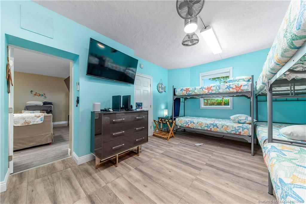 4643 NE Ocean Boulevard, Jensen Beach, FL 34957 Photo
