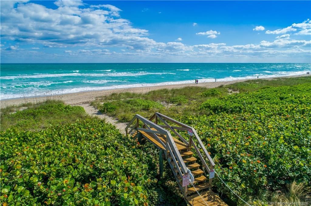 4643 NE Ocean Boulevard, Jensen Beach, FL 34957 Photo