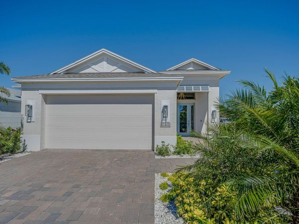 2144 Falls Manor, Vero Beach, FL 32967