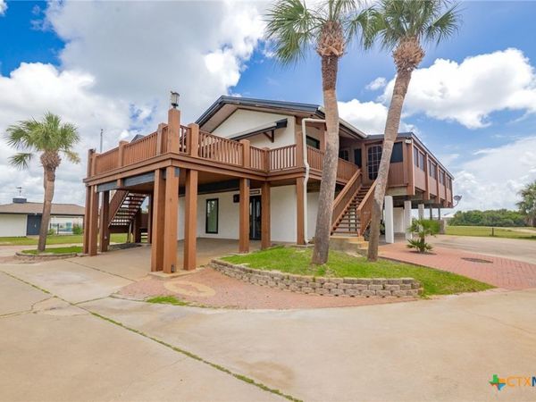 2133 W Maple Street, Port O'Connor, TX 77982