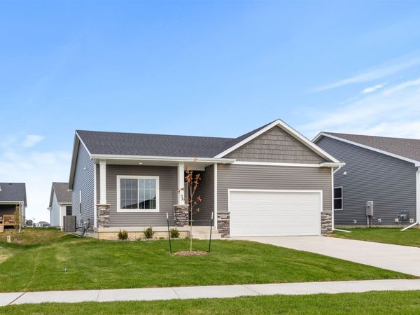 1071 NW Yorktown Drive, Waukee, IA 50263