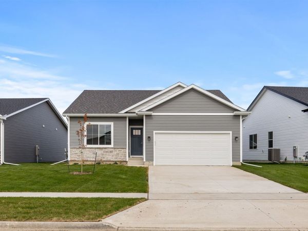 1065 NW Yorktown Drive, Waukee, IA 50263
