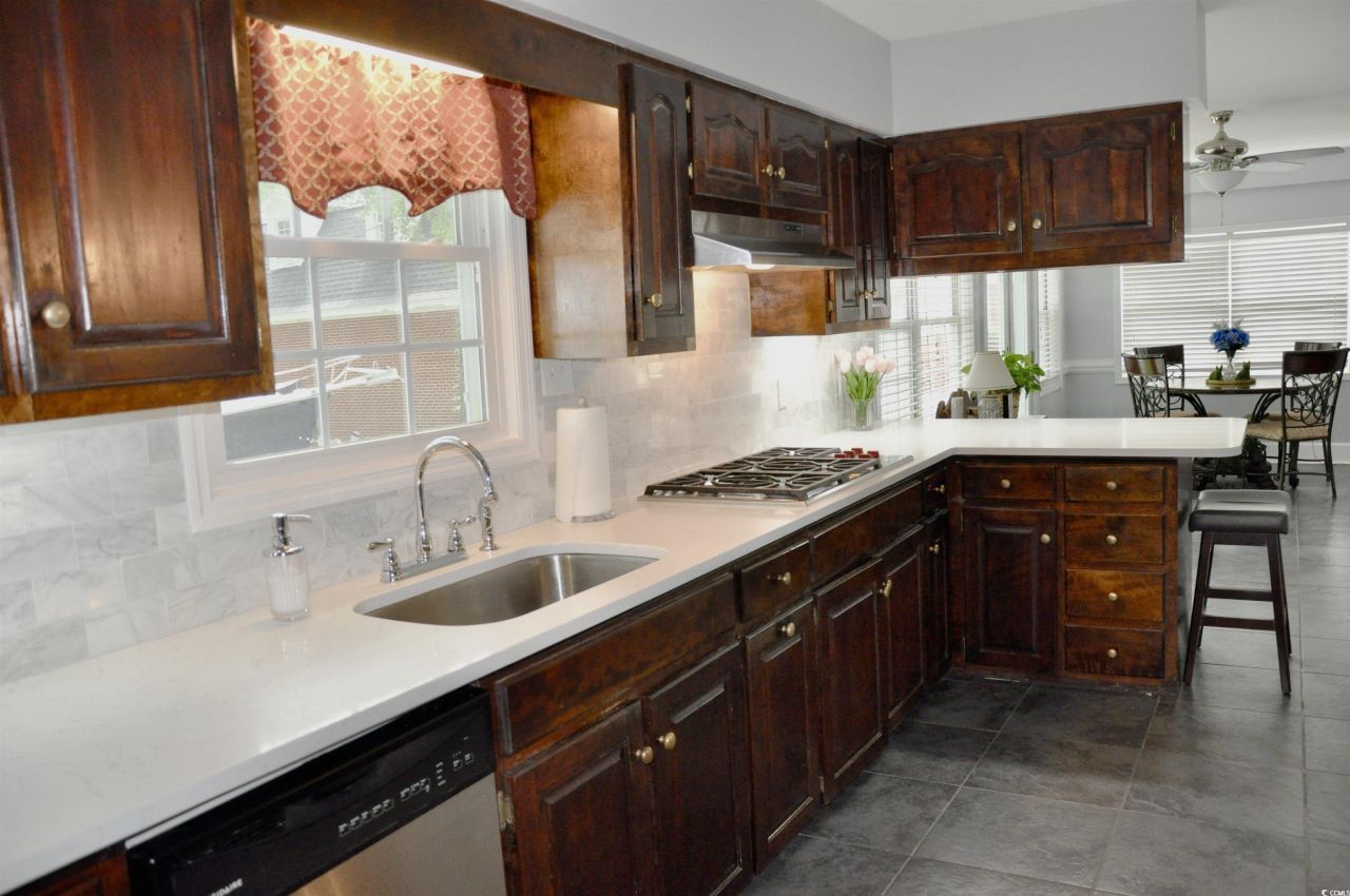 5632 Main St. Photo 18