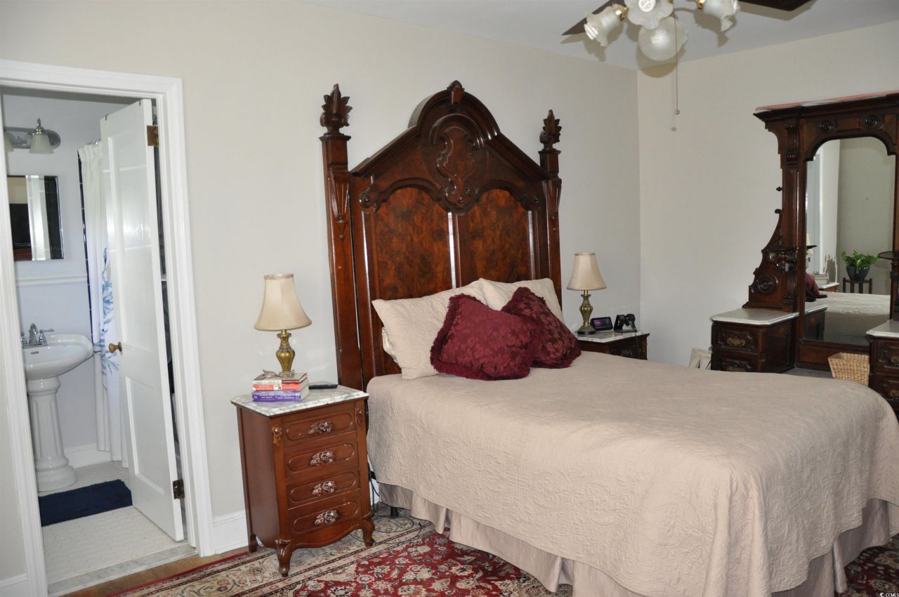 5632 Main St. Photo 22