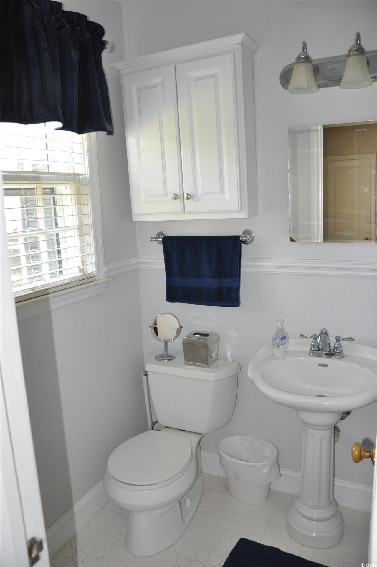 5632 Main St. Photo 23