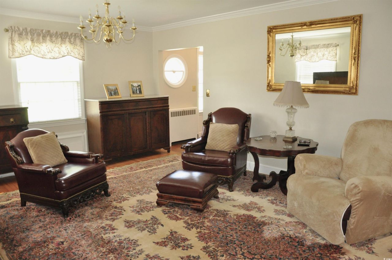 5632 Main St. Photo 8