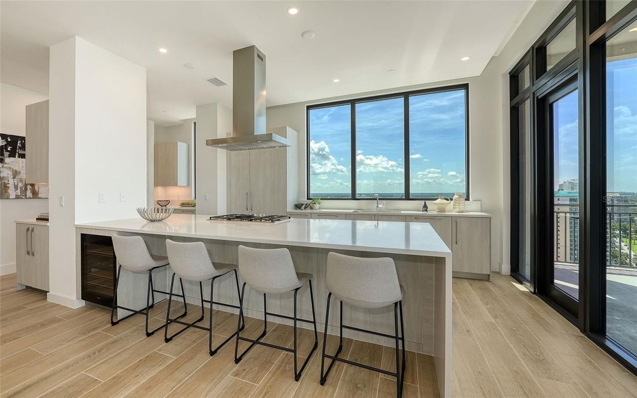 33 S Palm Avenue, Unit 1601, Sarasota, FL 34236 Photo