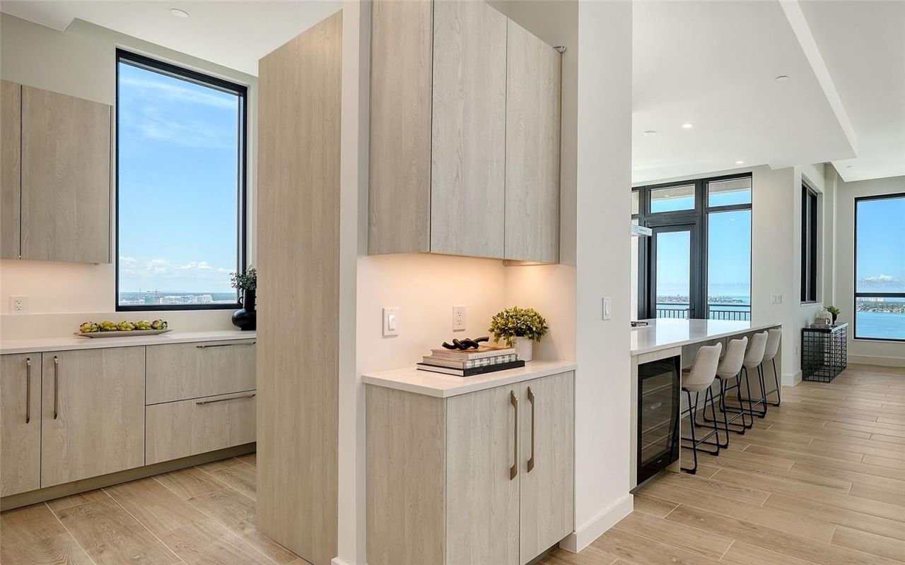 33 S Palm Avenue, Unit 1601, Sarasota, FL 34236 Photo