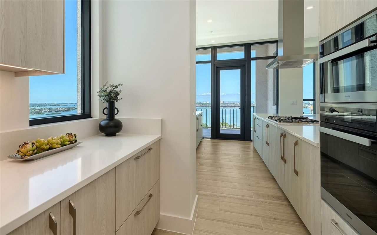 33 S Palm Avenue, Unit 1601, Sarasota, FL 34236 Photo