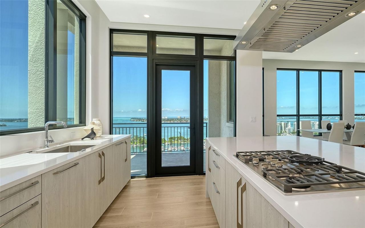 33 S Palm Avenue, Unit 1601, Sarasota, FL 34236 Photo