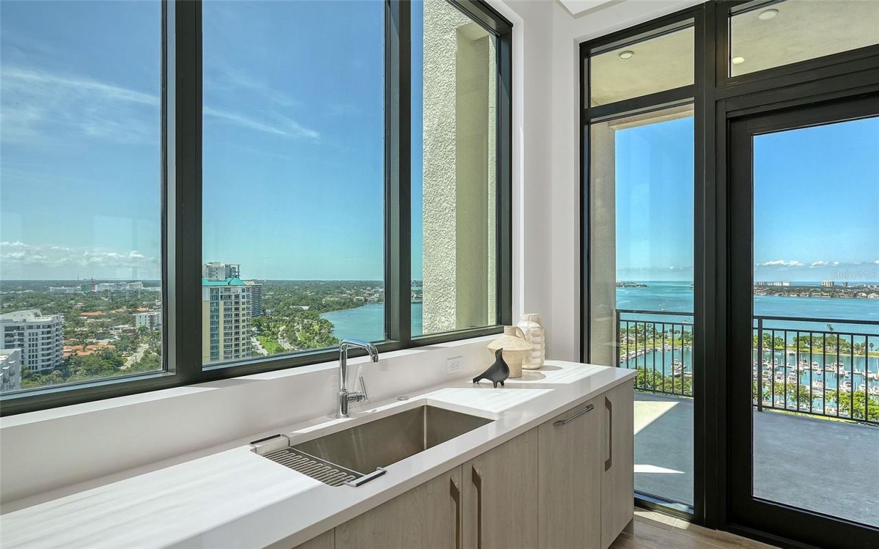 33 S Palm Avenue, Unit 1601, Sarasota, FL 34236 Photo