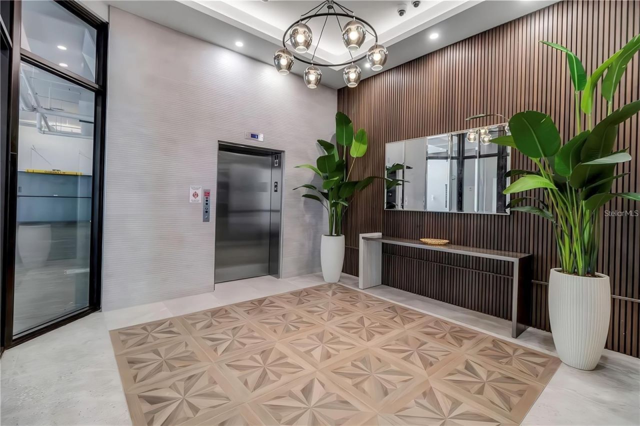 33 S Palm Avenue, Unit 1601, Sarasota, FL 34236 Photo