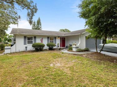 818 EUNICE DRIVE, TARPON SPRINGS, FL 34689