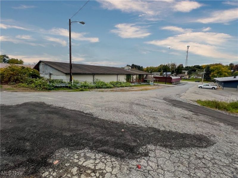 16088 OH-170, Calcutta, OH 43920 Photo 3