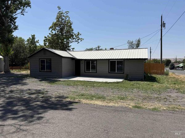 180 E South Street, Hagerman, ID 83332