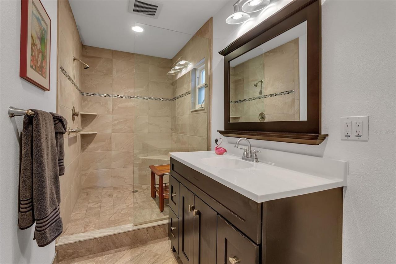 7908 19th Avenue Drive W, Bradenton, FL 34209 Photo