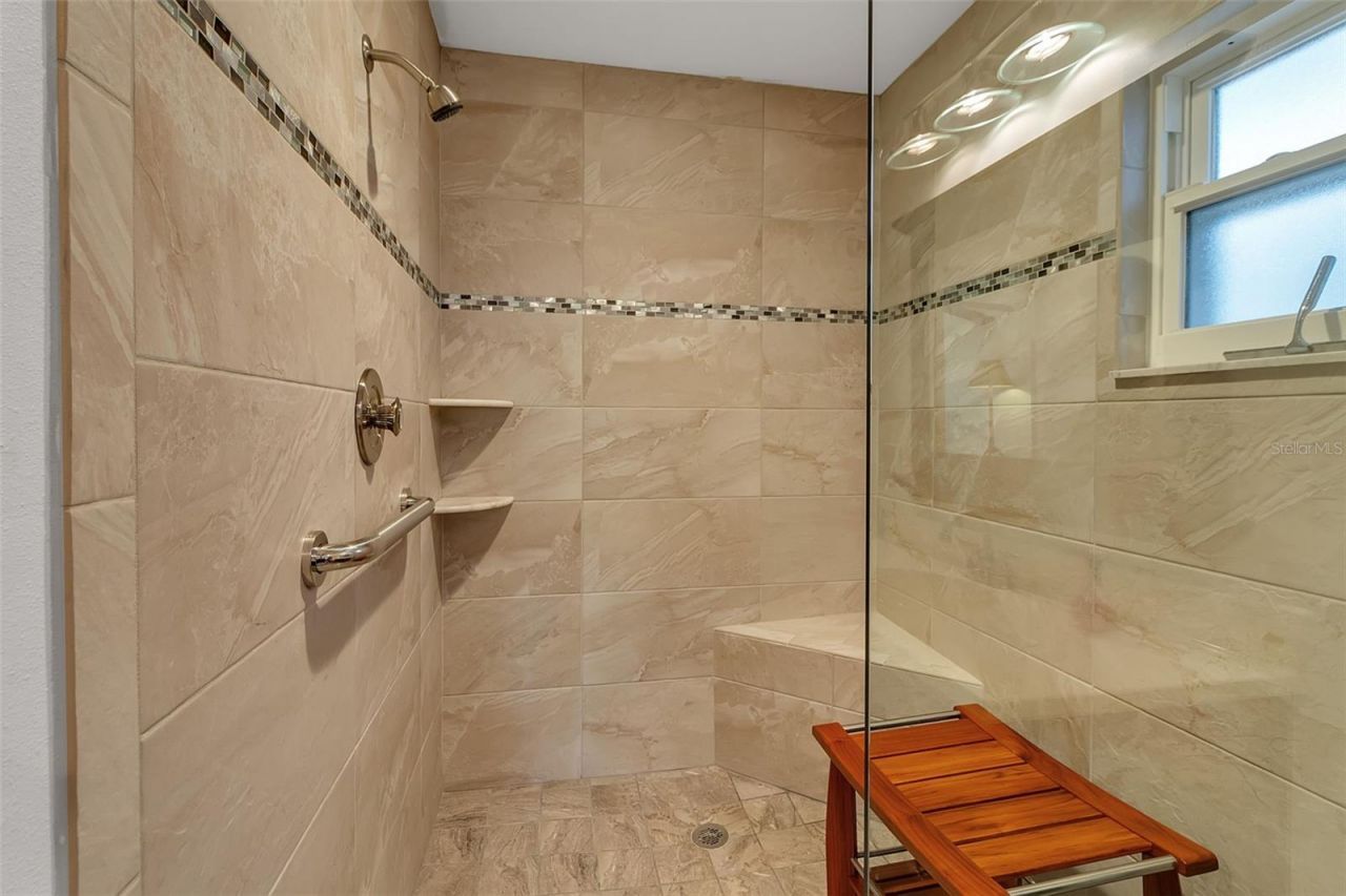 7908 19th Avenue Drive W, Bradenton, FL 34209 Photo